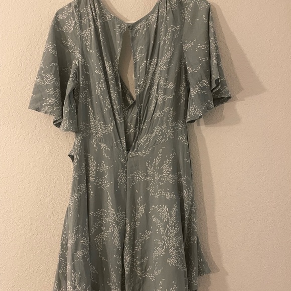 Princess Polly Romper - Picture 3 of 5